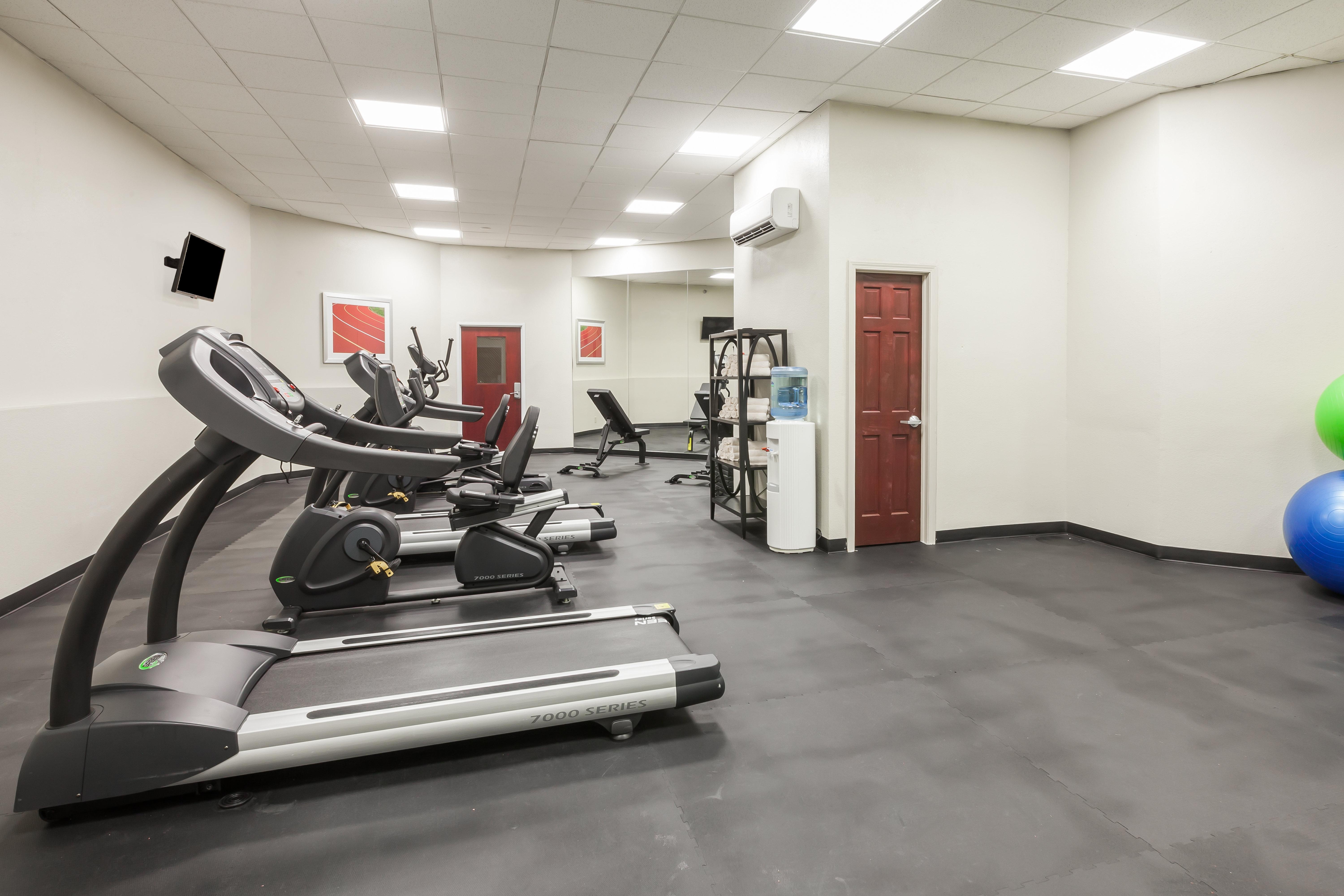 Holiday Inn Hotel & Suites Oklahoma City North By Ihg Esterno foto