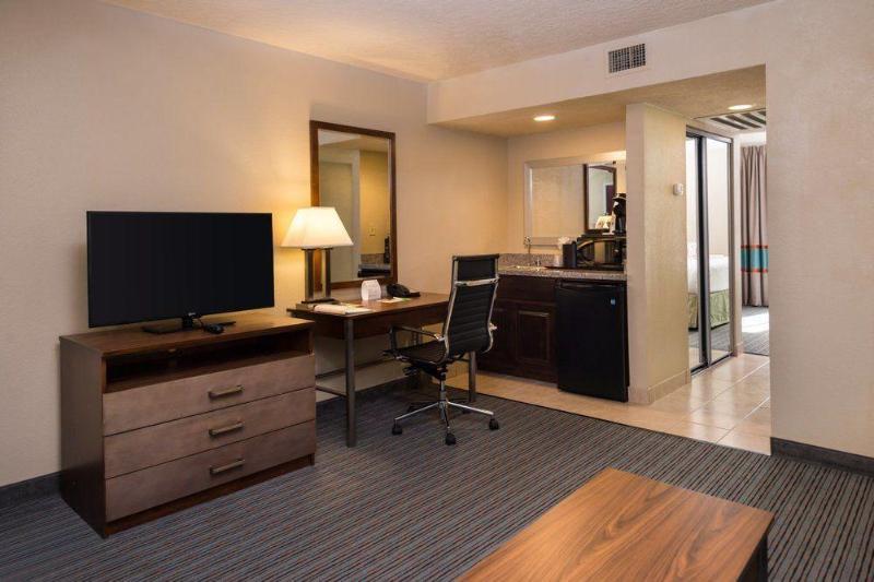 Holiday Inn Hotel & Suites Oklahoma City North By Ihg Esterno foto