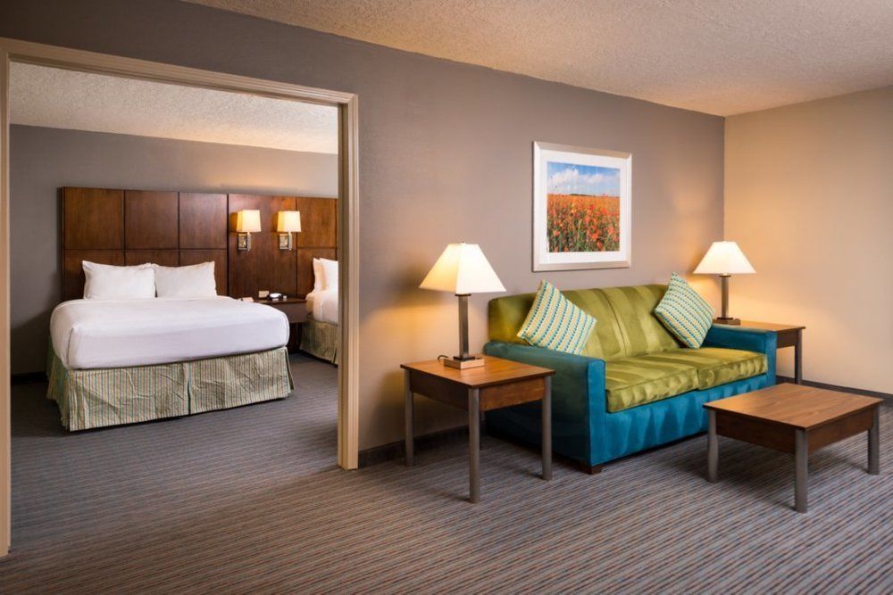 Holiday Inn Hotel & Suites Oklahoma City North By Ihg Esterno foto